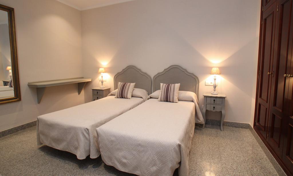 Hotel Maestranza إشبيلية الغرفة الصورة