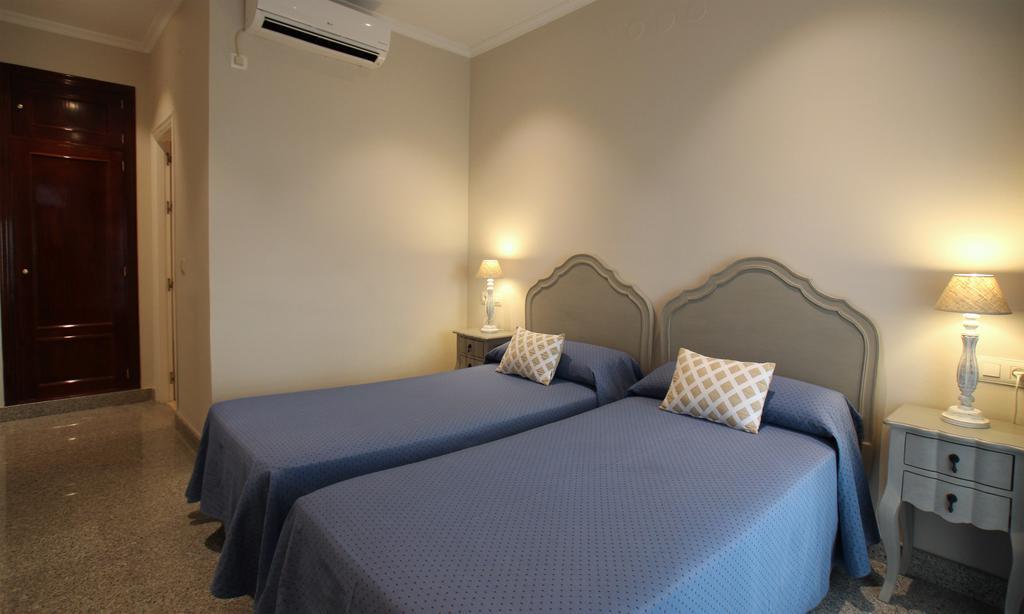 Hotel Maestranza إشبيلية الغرفة الصورة