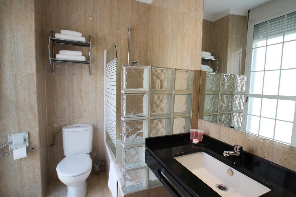 Hotel Maestranza إشبيلية الغرفة الصورة